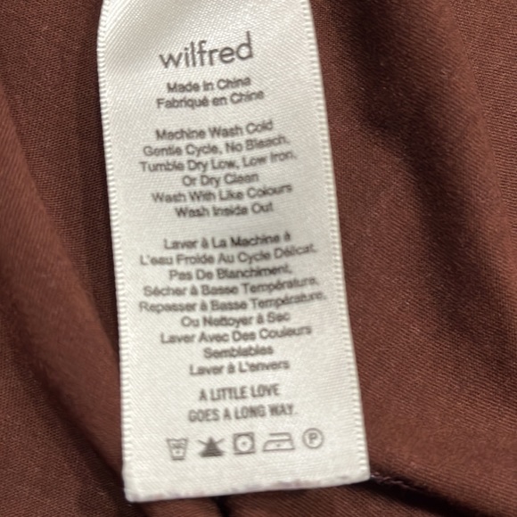 ❤️❤️ SOLD Wilfred Dark Maroon Short Sleeve Tee❤️❤️ - Picture 6 of 7